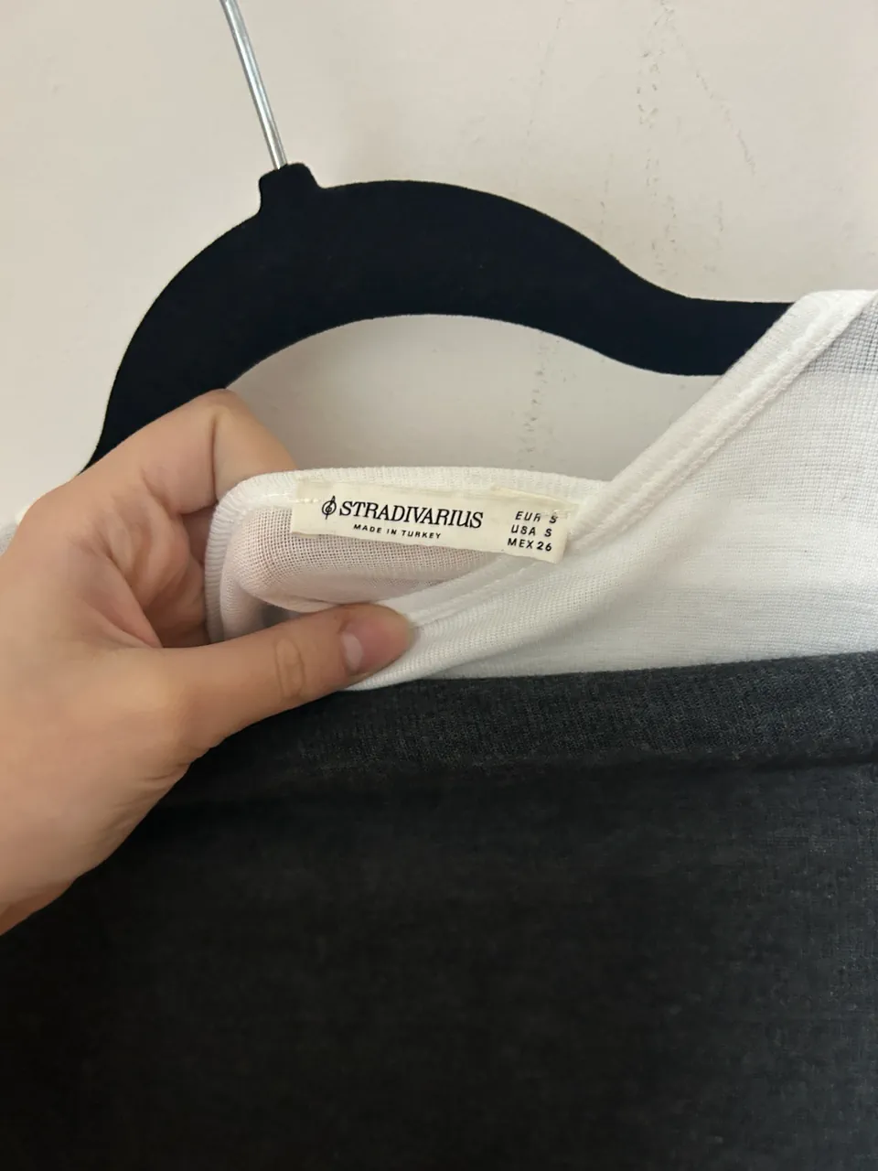 Remera Stradivarius - imagen 3