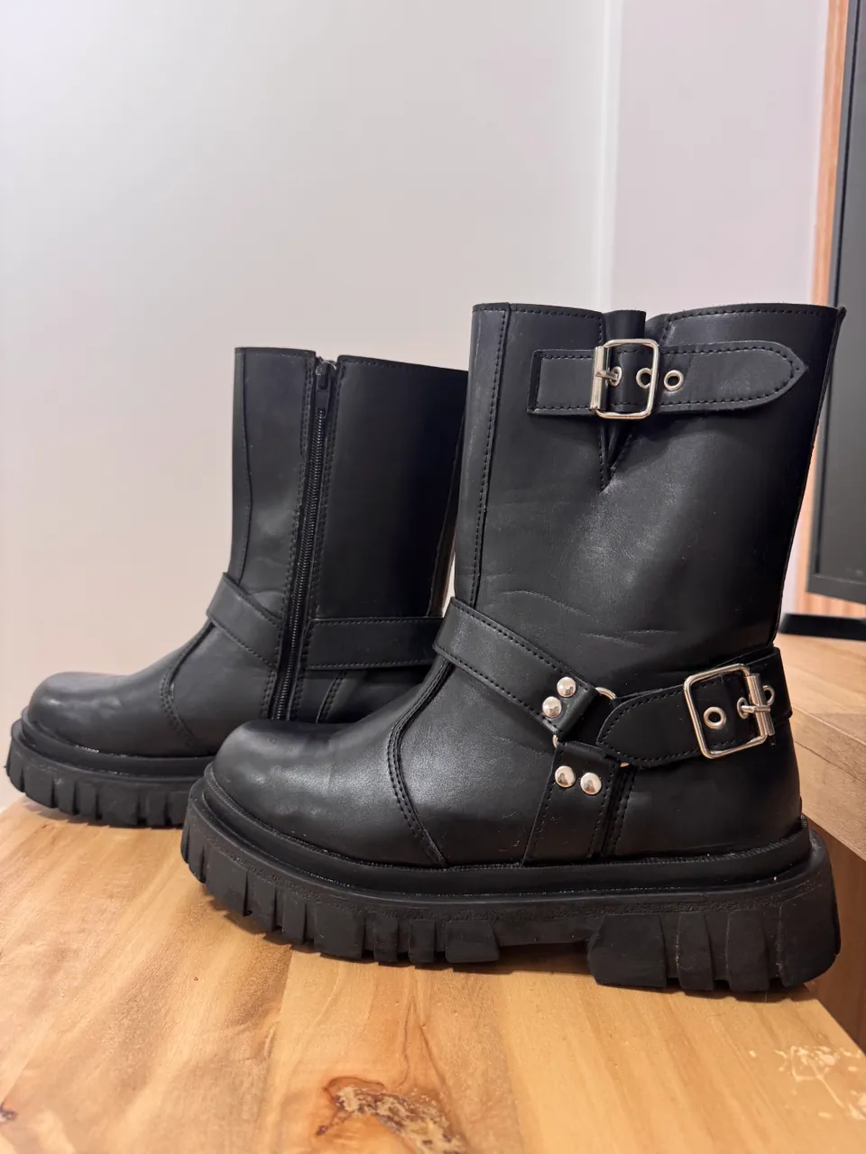 Wonder shoes · Talle AR 39