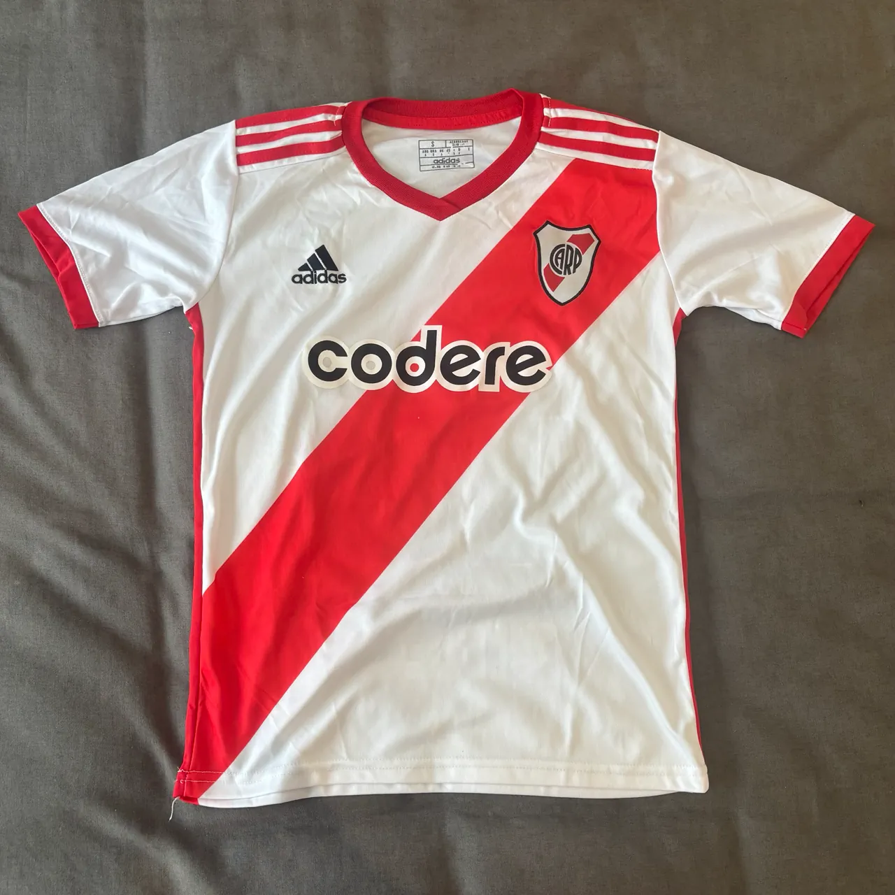 Remera adidas - imagen 1