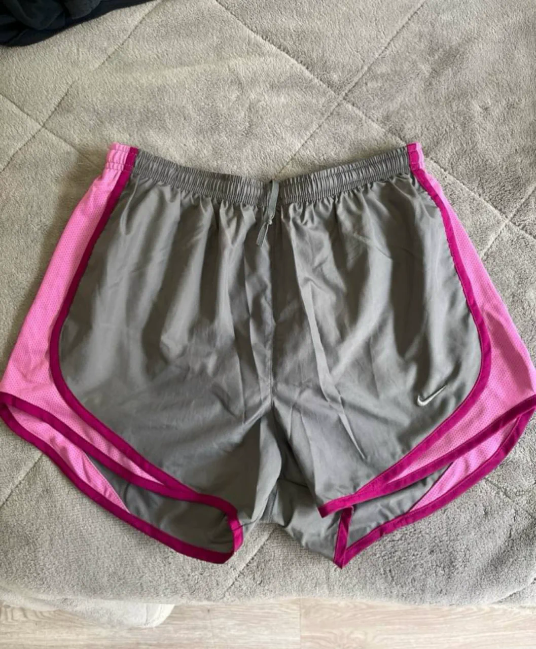 Nike · Talle S