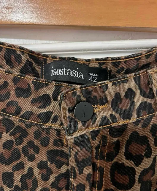 Isostasia · Talle US 42