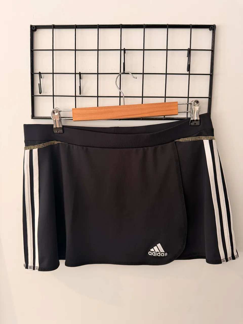 Pollera adidas · Talle M