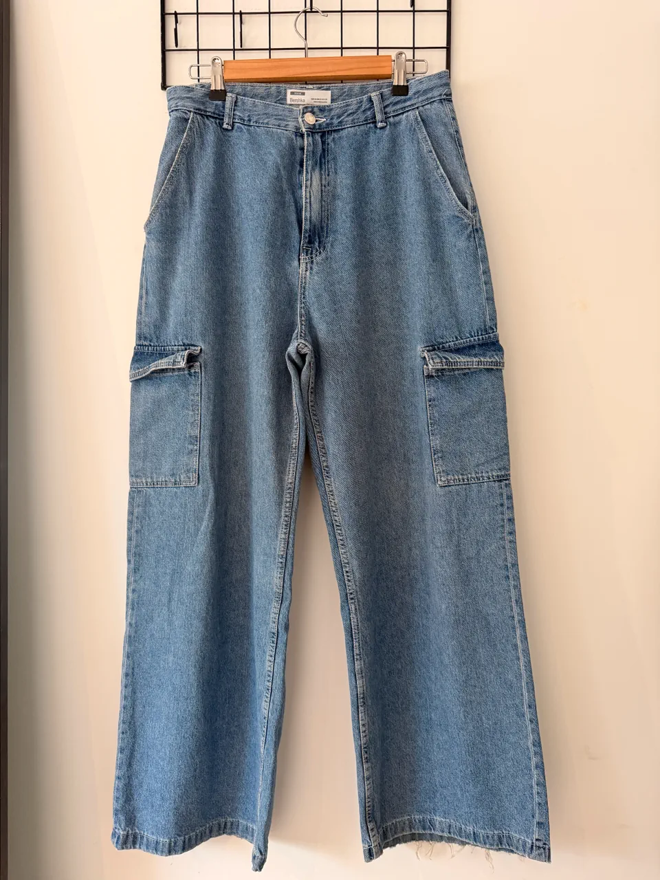 Pantalón Bershka · Talle EU 38