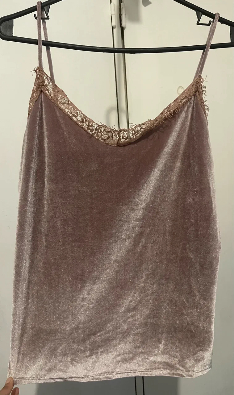 Musculosa Ninguna · Talle M