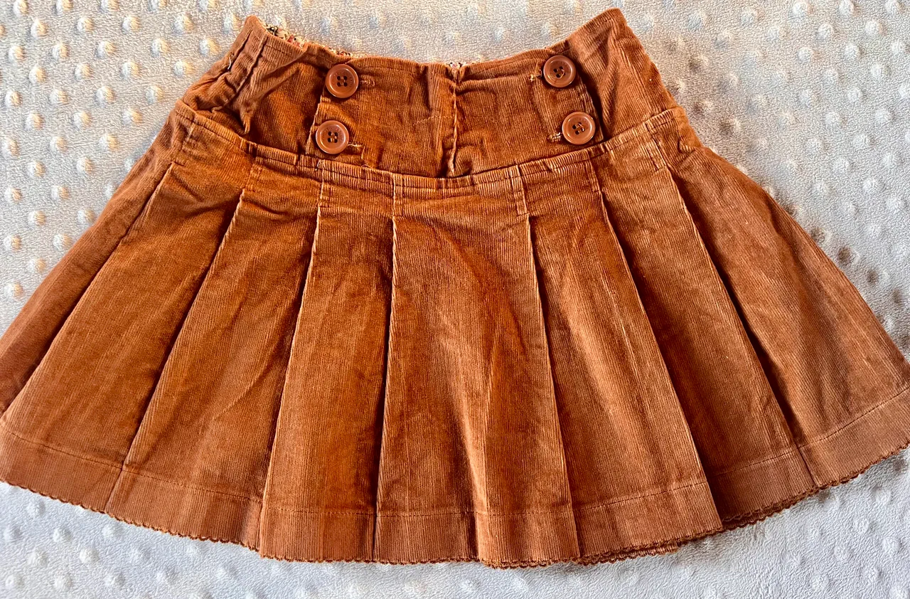 Pollera corta Little akiabara · Talle 8 años / 128 cm