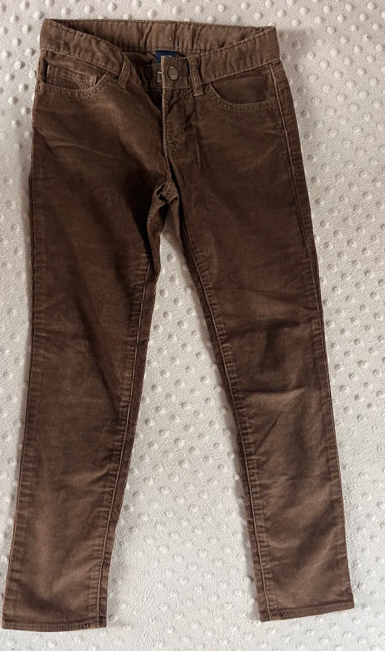 Pantalón GapKids · Talle 7 años / 122 cm