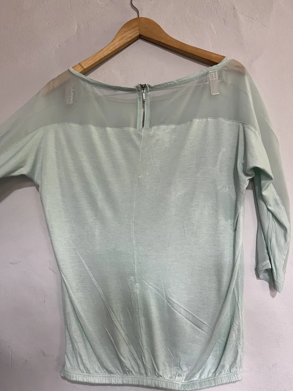 Remera Bershka · Talle M