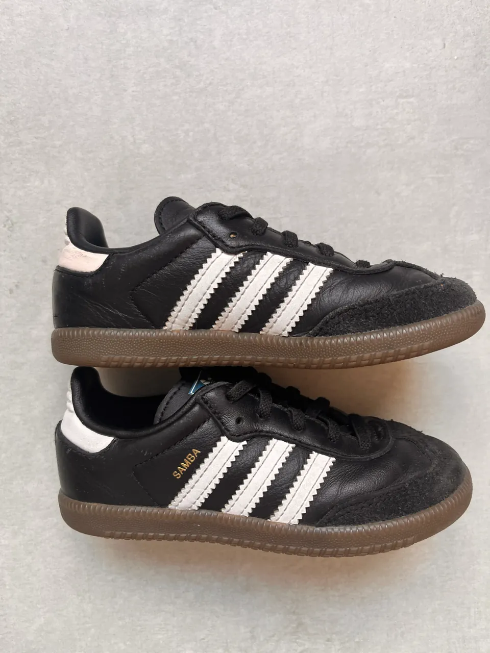 Zapatillas adidas · Talle AR 24