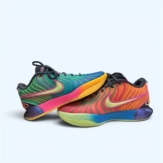 Nike · Talle AR 39