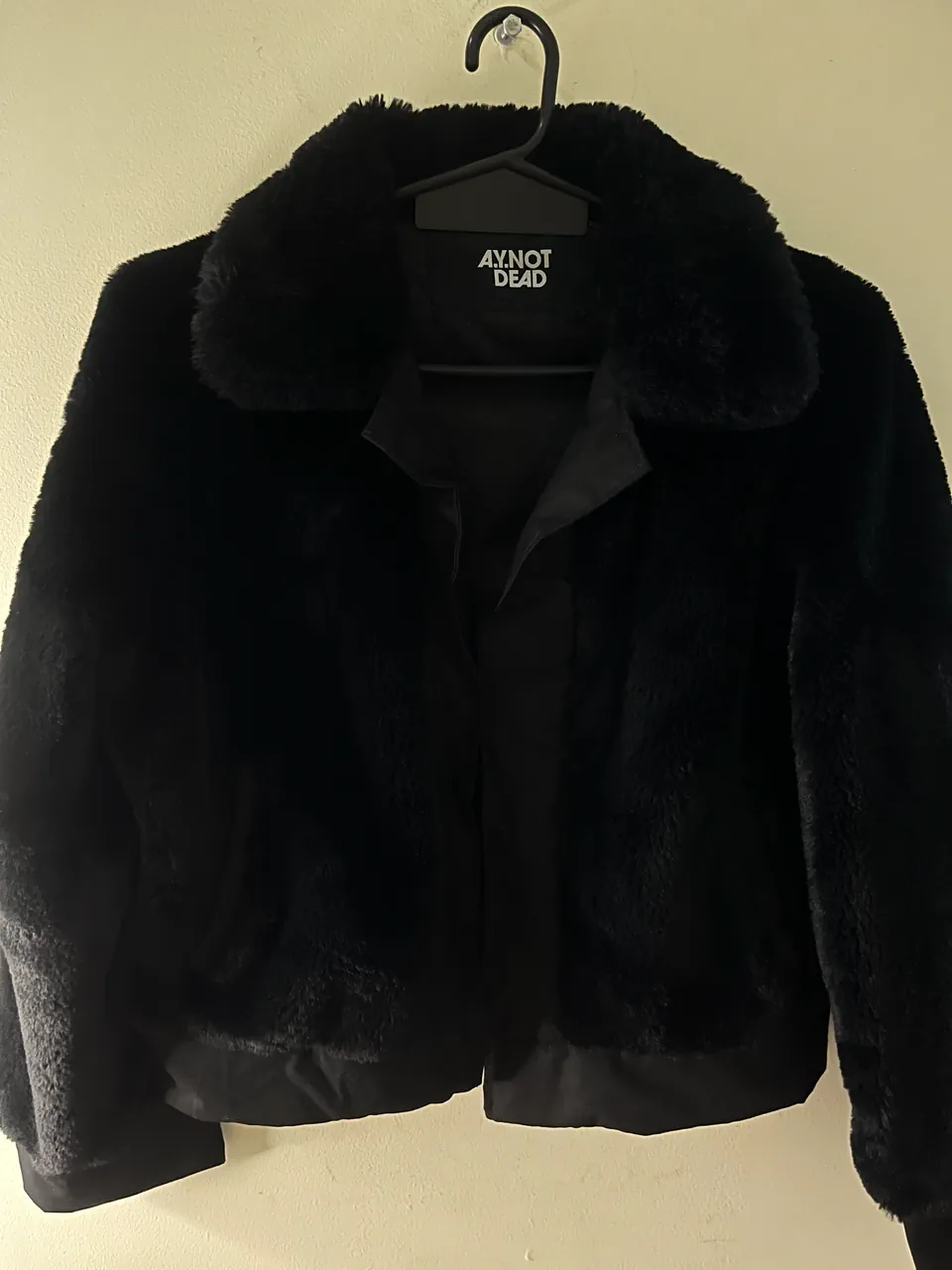 Campera Ay Not Dead - imagen 1
