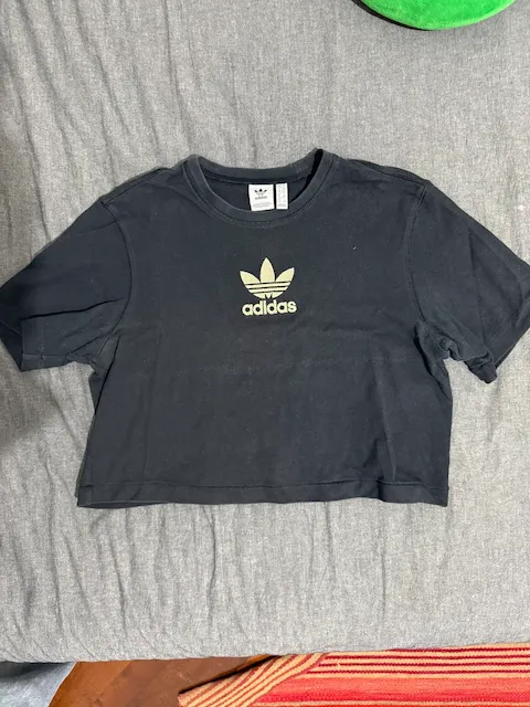 adidas · Talle S