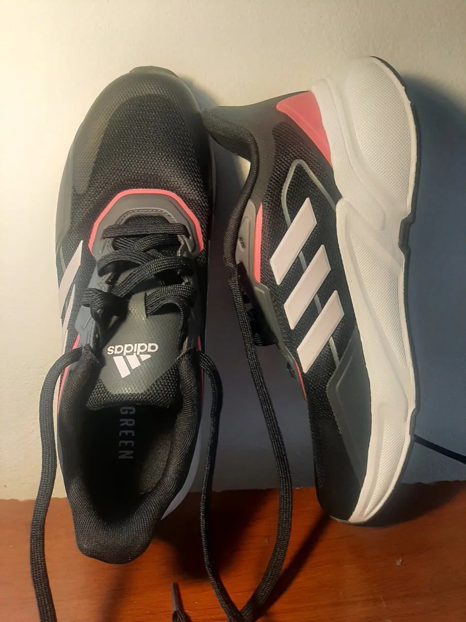 Zapatillas adidas · Talle US 9