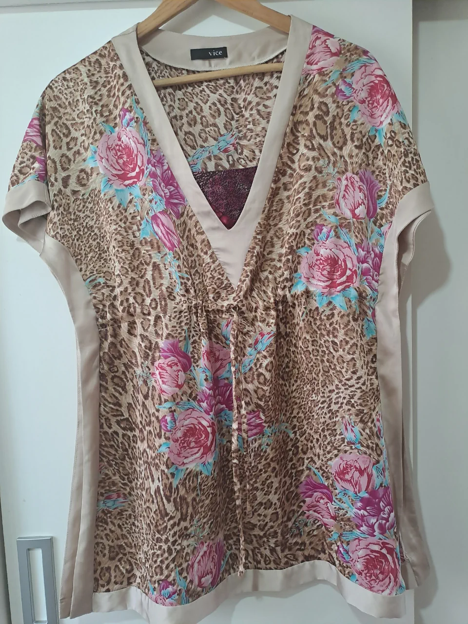 Blusa Vice · Talle M