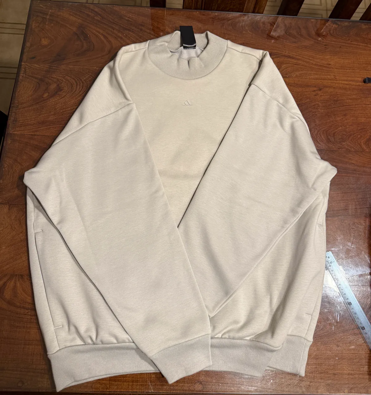 Buzo adidas · Talle S