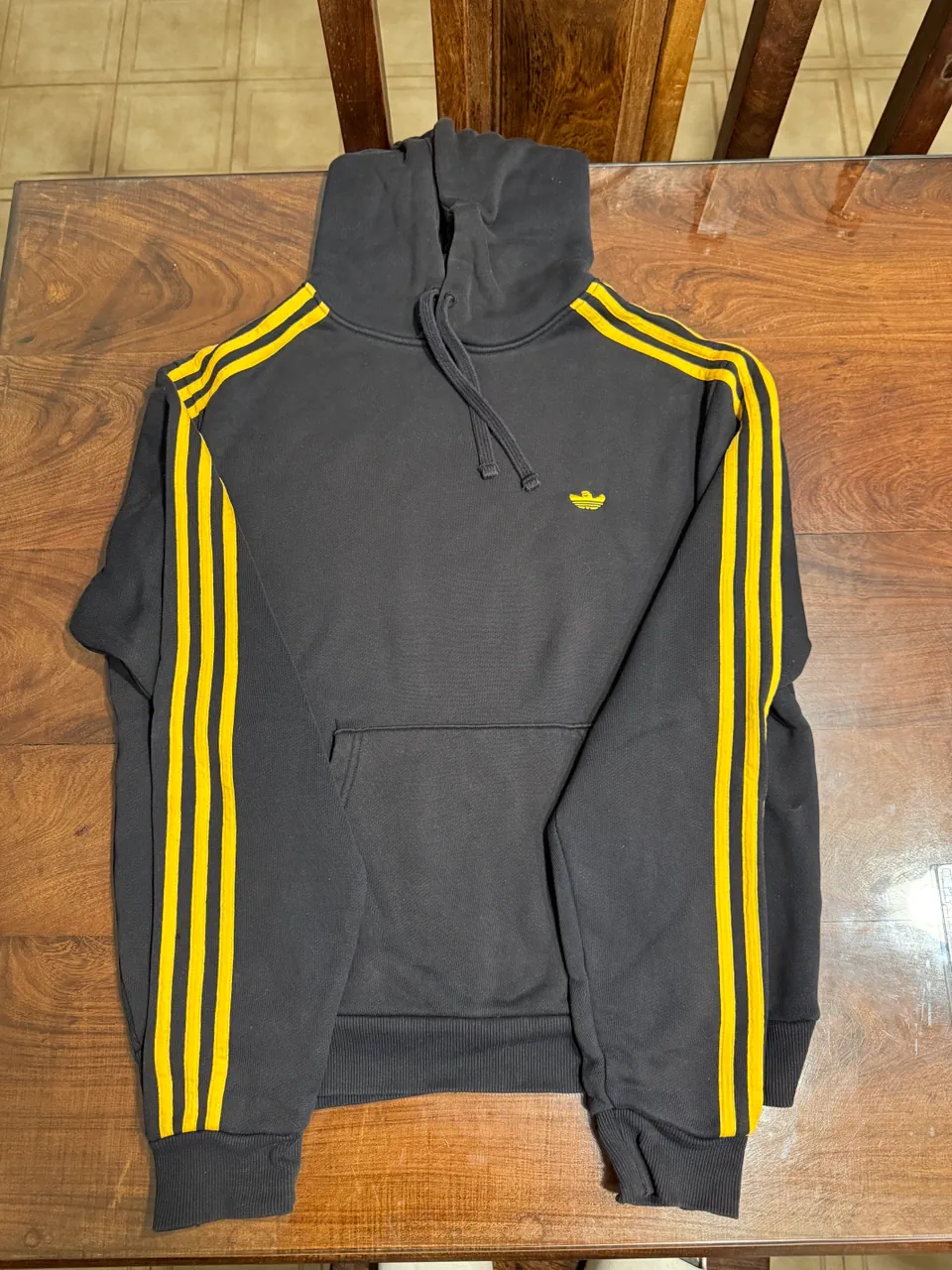 Buzo adidas - imagen 1