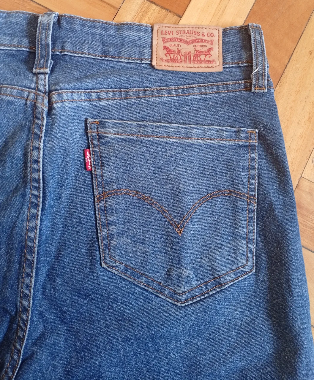 Jean Levi's - imagen 1