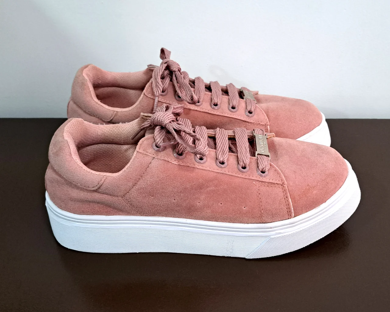 Zapatillas Feminae · Talle AR 38