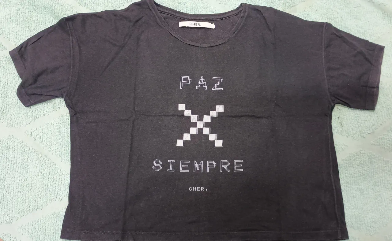 Remera CHER. - imagen 1