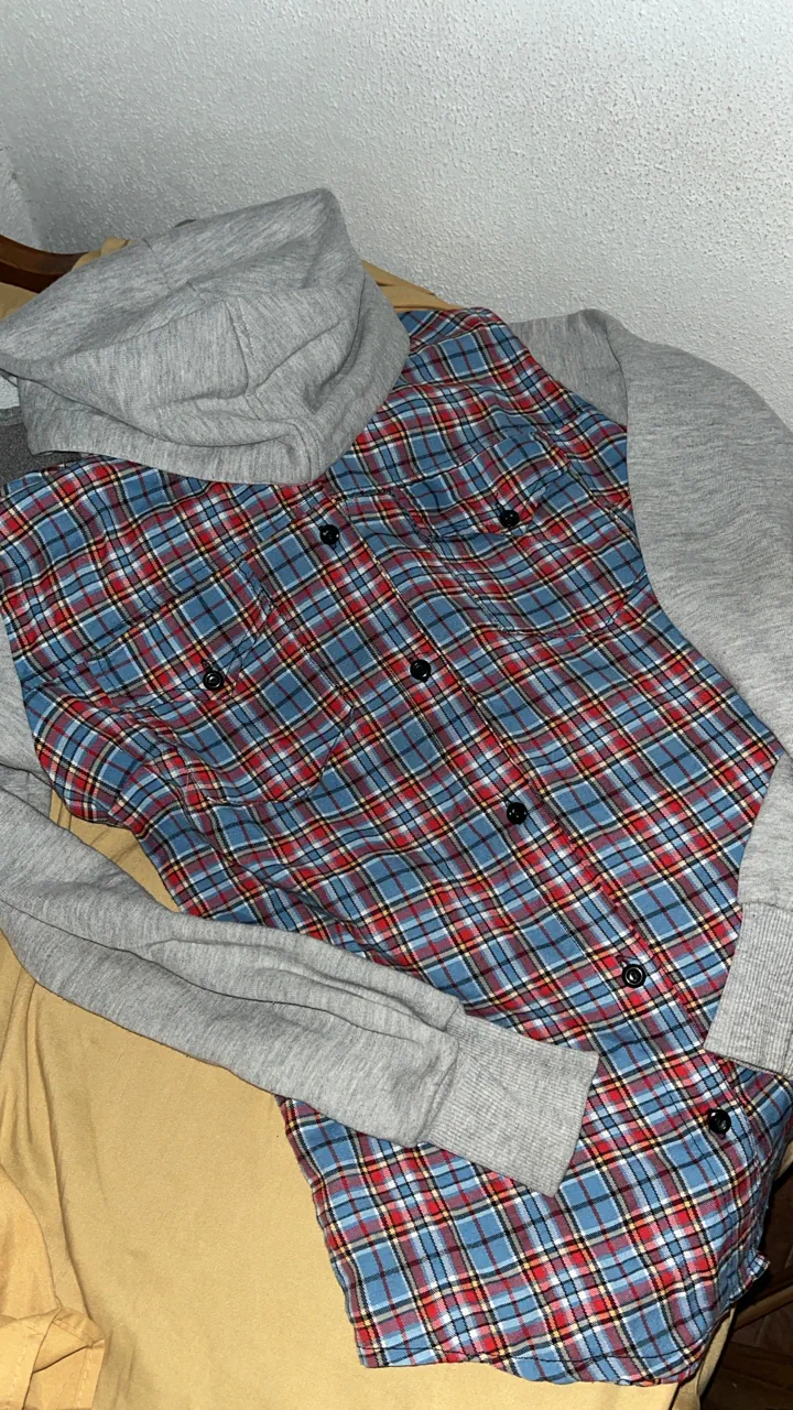 Camisa Manga larga y capucha - imagen 1