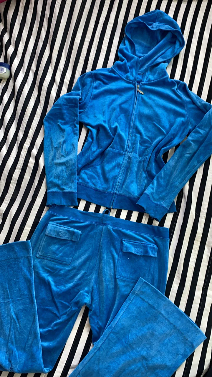 Buzo Juicy Couture - imagen 1
