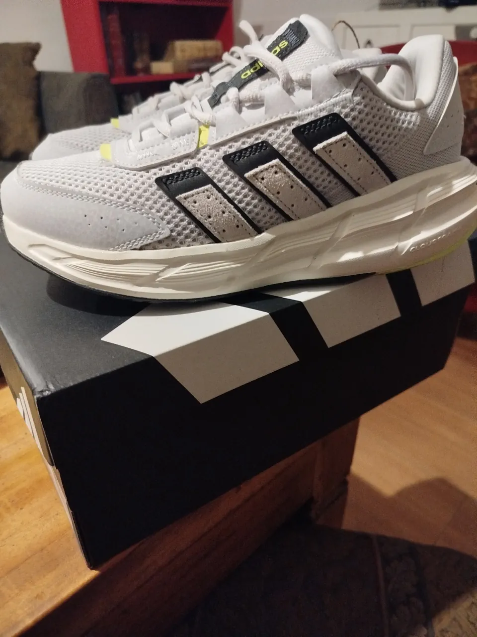 adidas · Talle AR 38