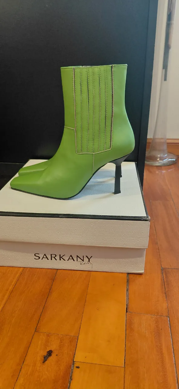 Sarkany · Talle AR 37
