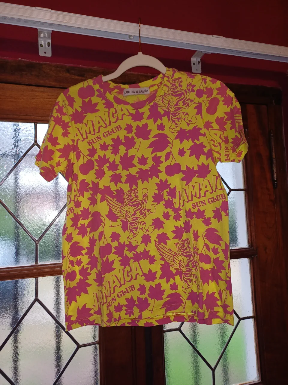 Remera Catalina de Aragon · Talle único
