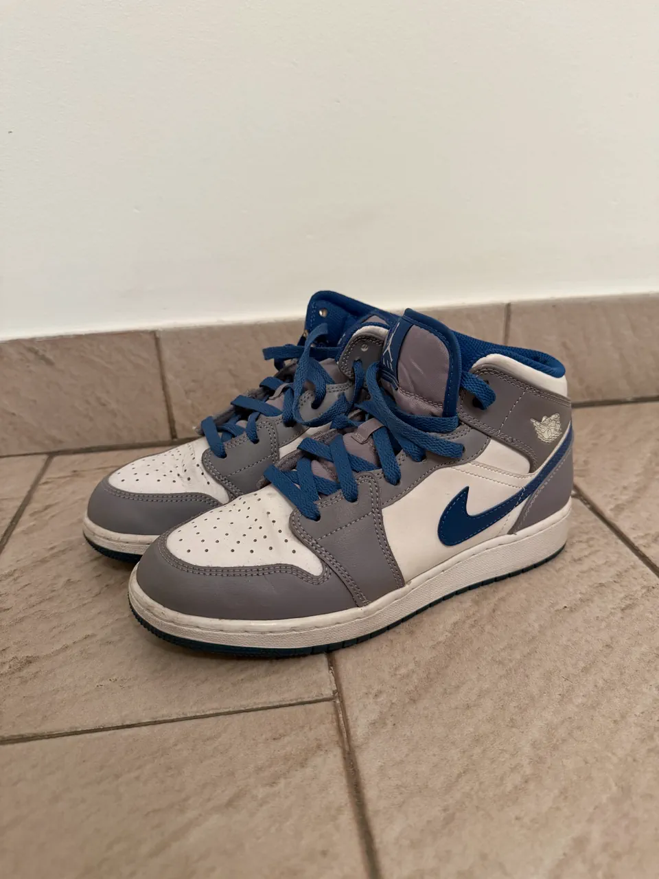 Jordan · Talle AR 30