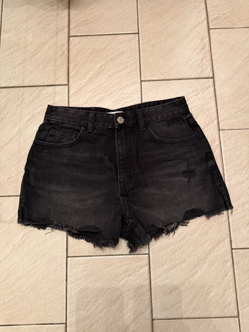 Short Sister - imagen 1