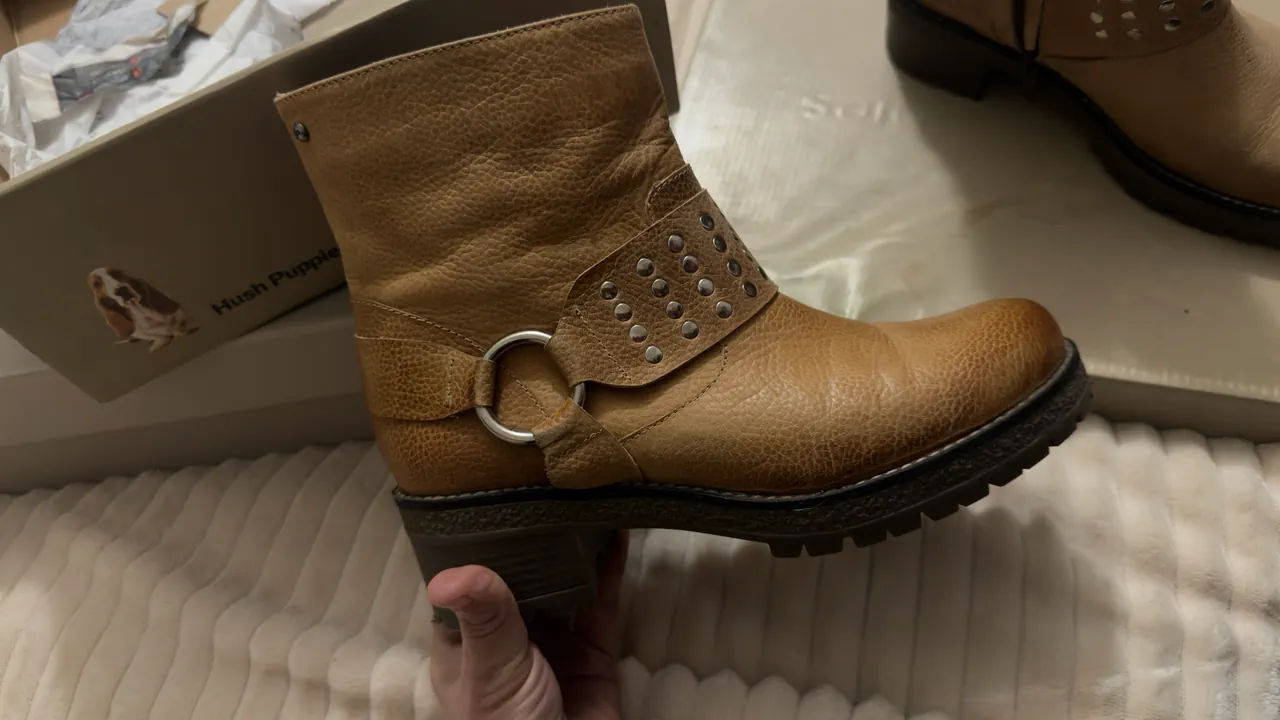 Hush Puppies · Talle AR 37
