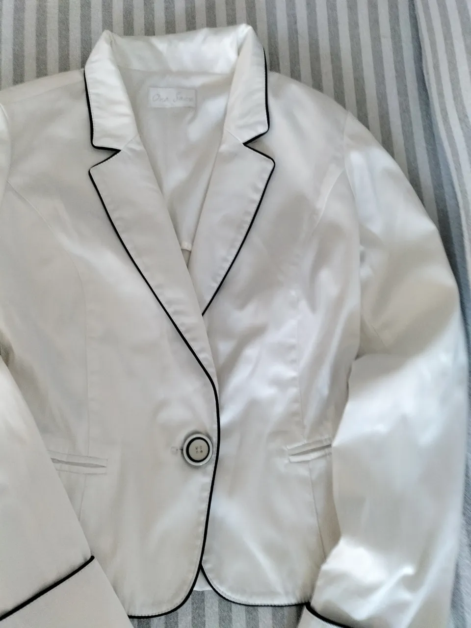 Blazer Ona Saez - imagen 1