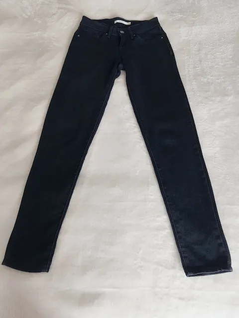 Levi's · Talle US 24