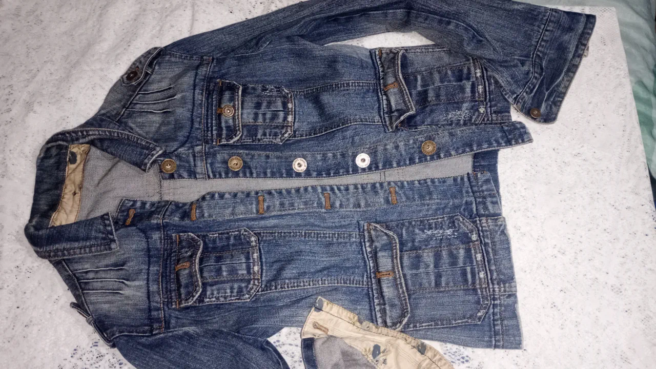 Campera DKNY Jeans · Talle L