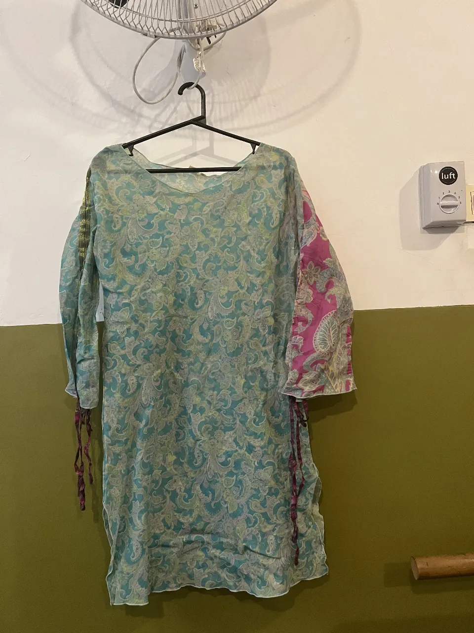 Remera India fashion · Talle M