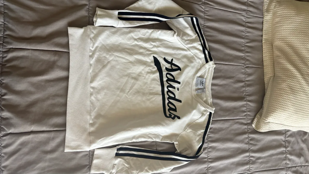 adidas · Talle M