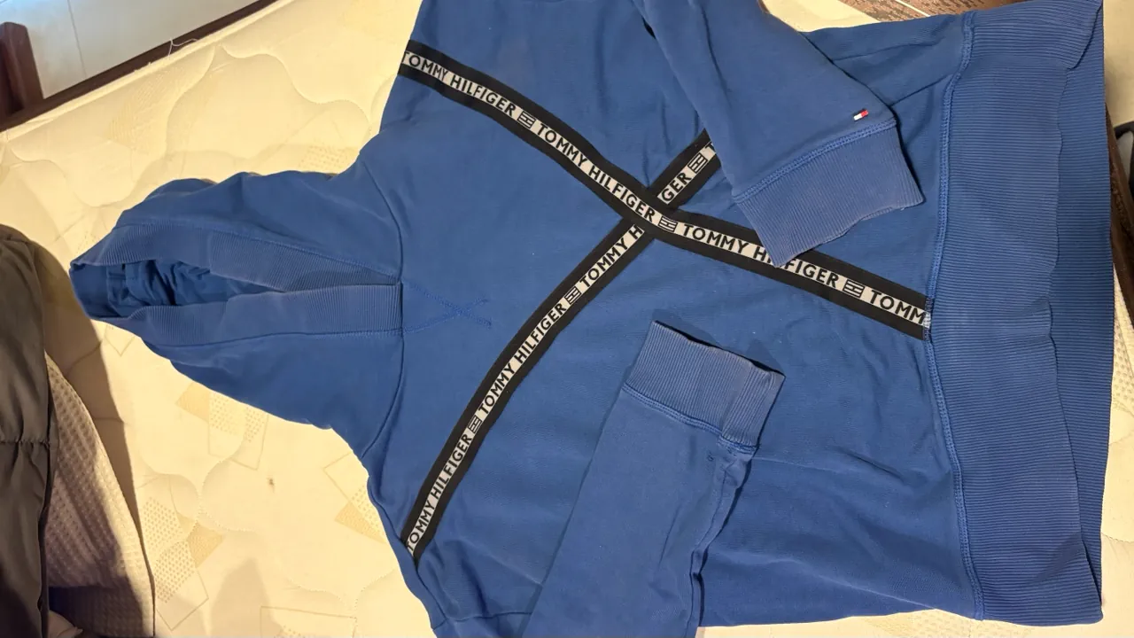 Buzo Tommy Hilfiger - imagen 1