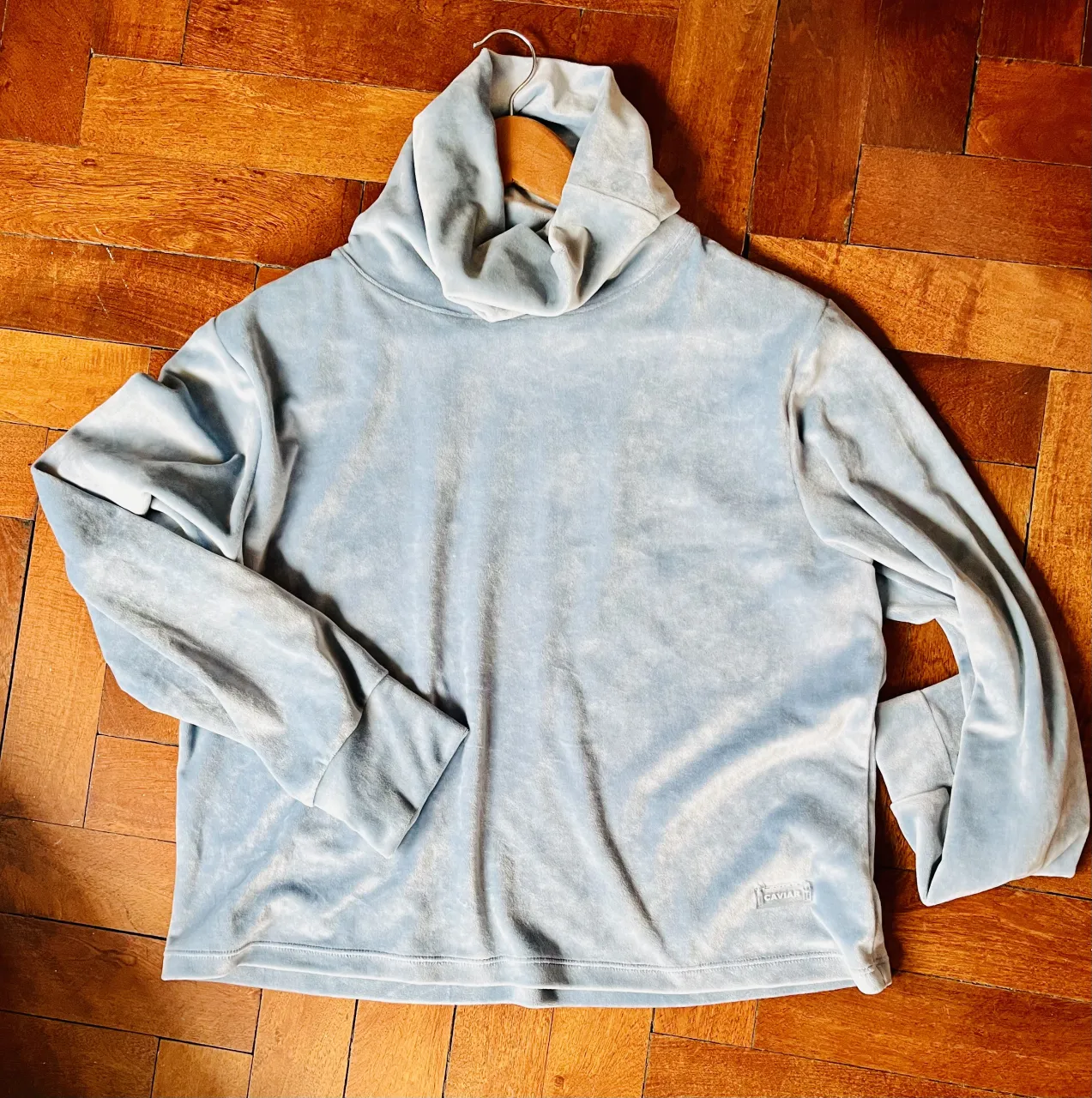 Polera CAVIAR · Talle L
