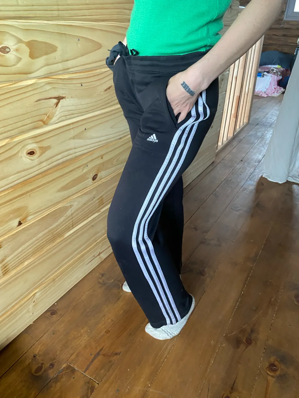 Pantalón adidas - imagen 1