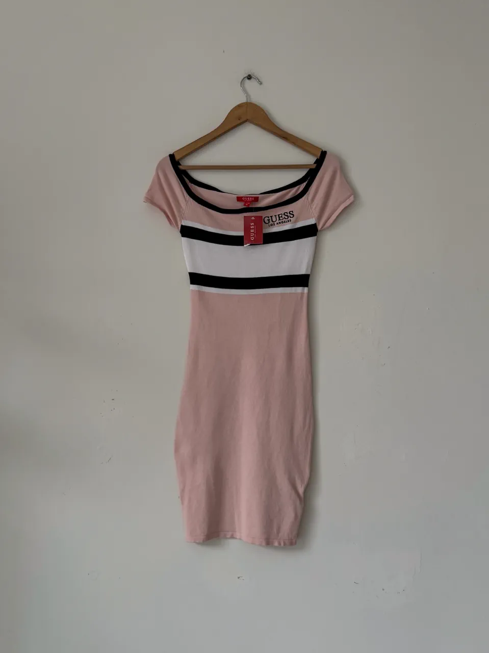 Vestido GUESS · Talle M