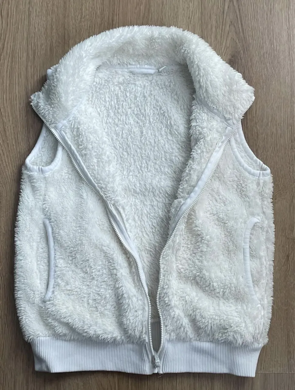 Chaleco Uniqlo · Talle 10 años / 140 cm