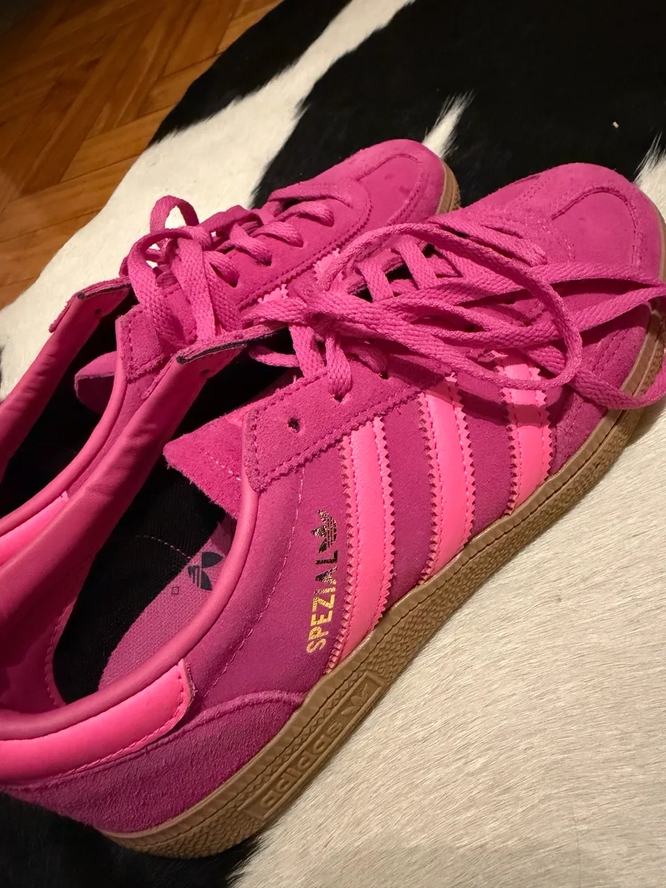 adidas · Talle US 7