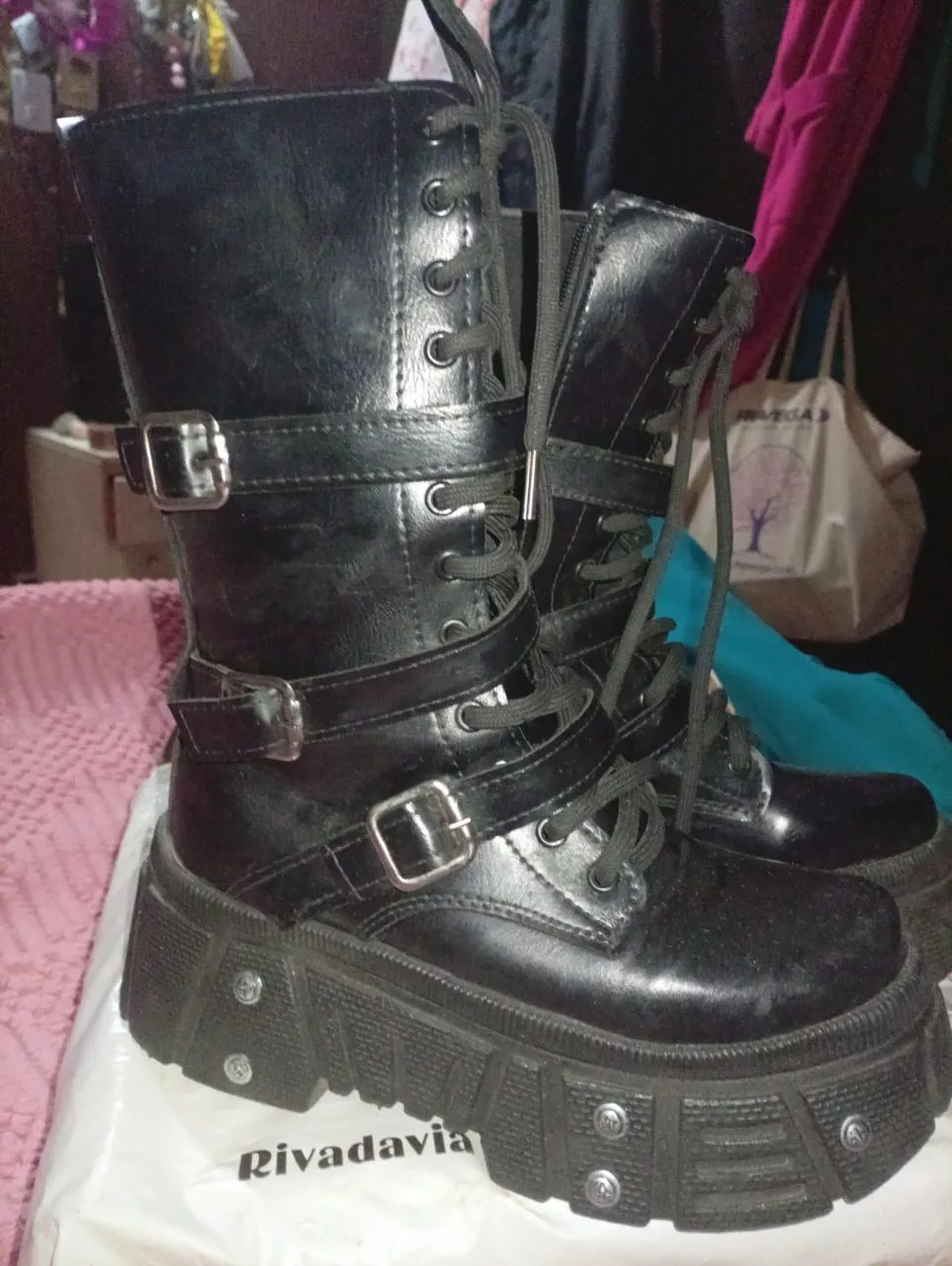 Borcegos Ay Not Dead · Talle AR 38