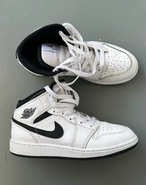Nike · Talle AR 36