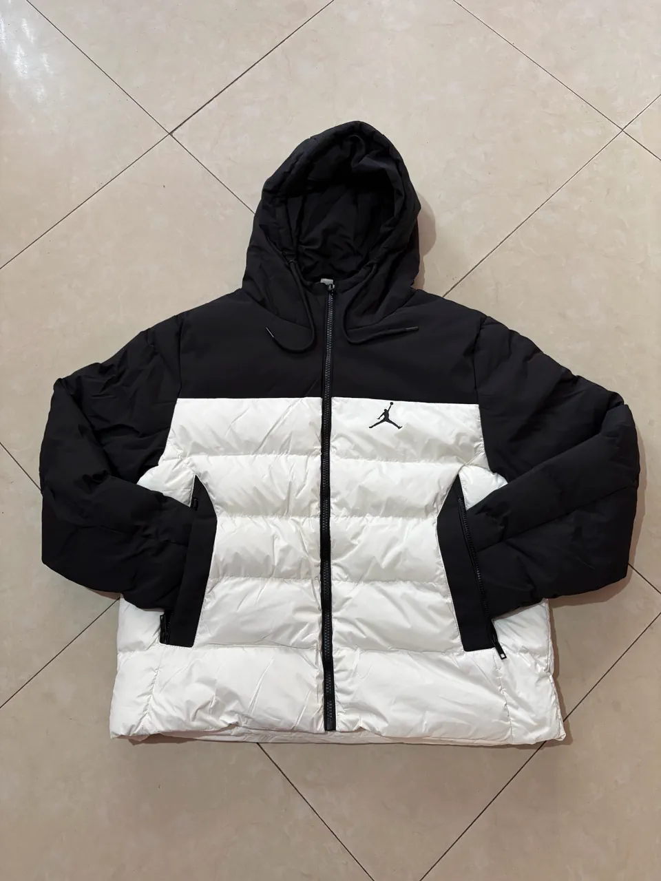 Jordan · Talle 4