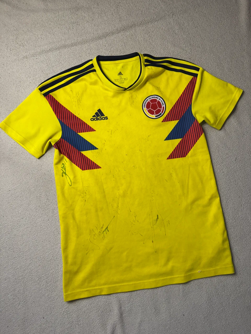 Remera adidas - imagen 1