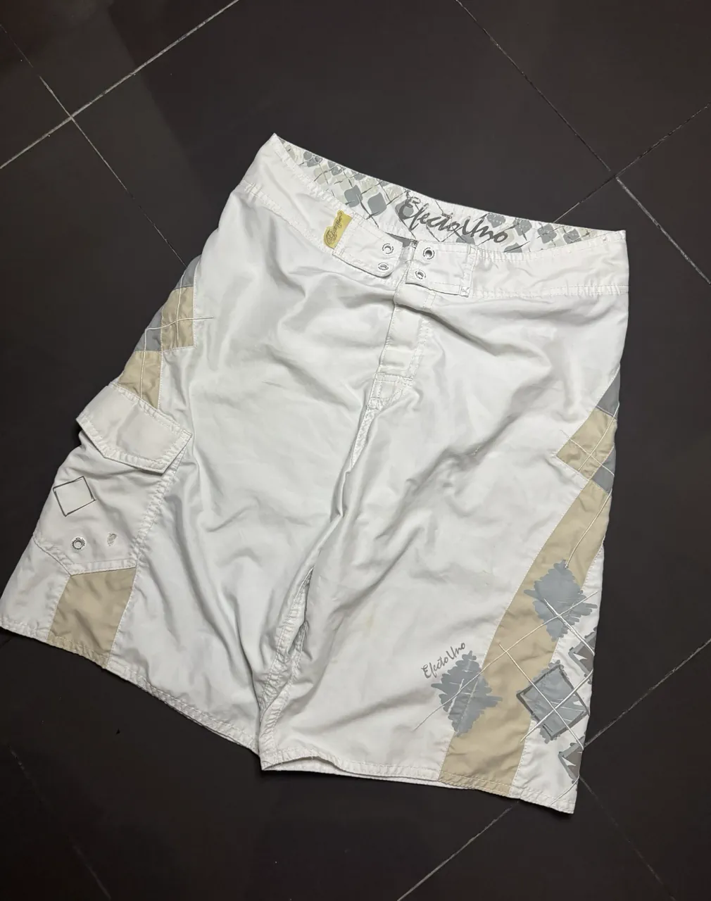 Short Efecto uno - imagen 1