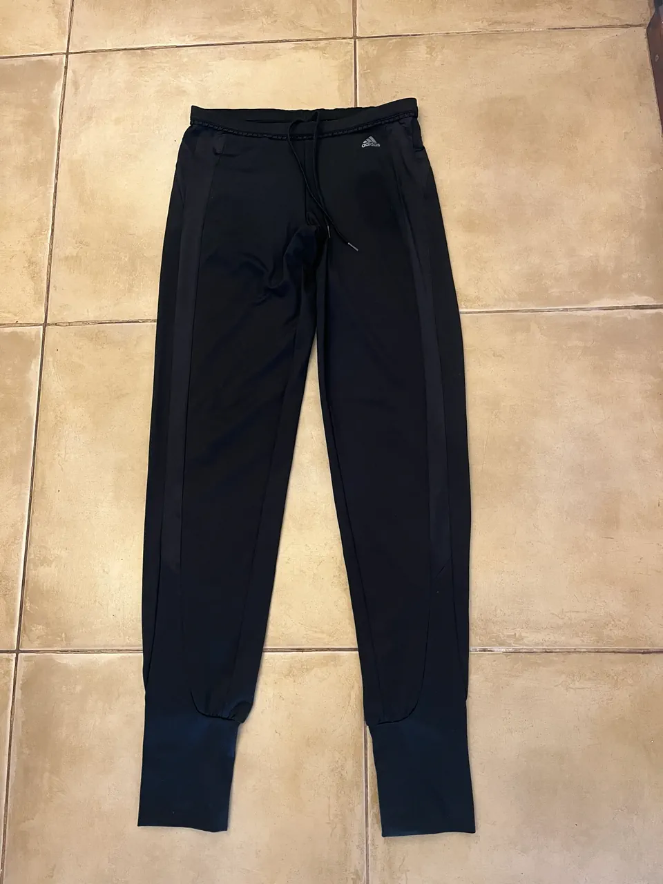 Pantalón adidas - imagen 1