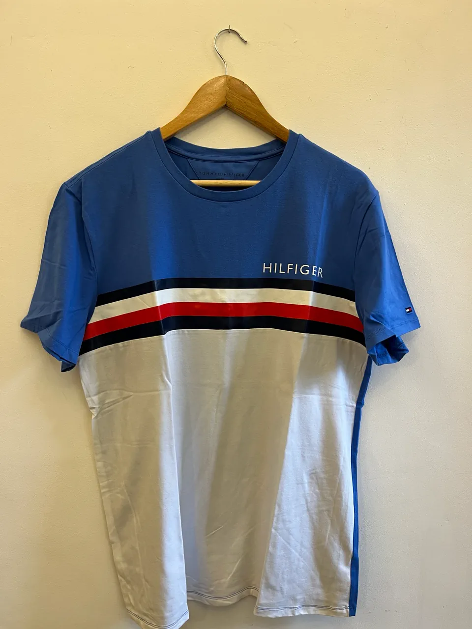 Remera Tommy Hilfiger - imagen 1