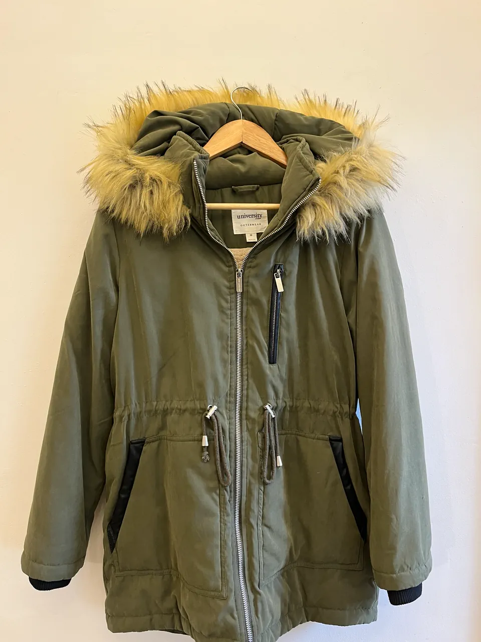 Campera University Club - imagen 1