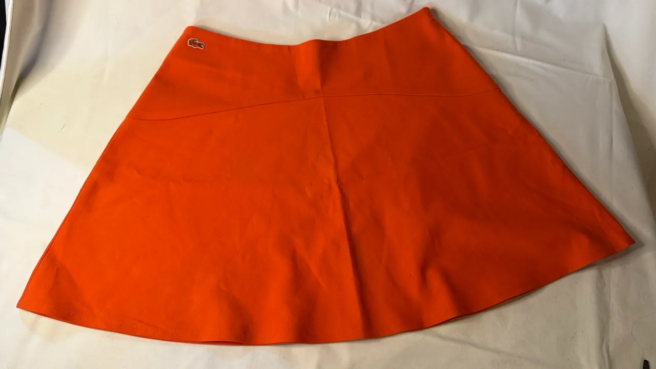 Minifalda Lacoste · Talle M